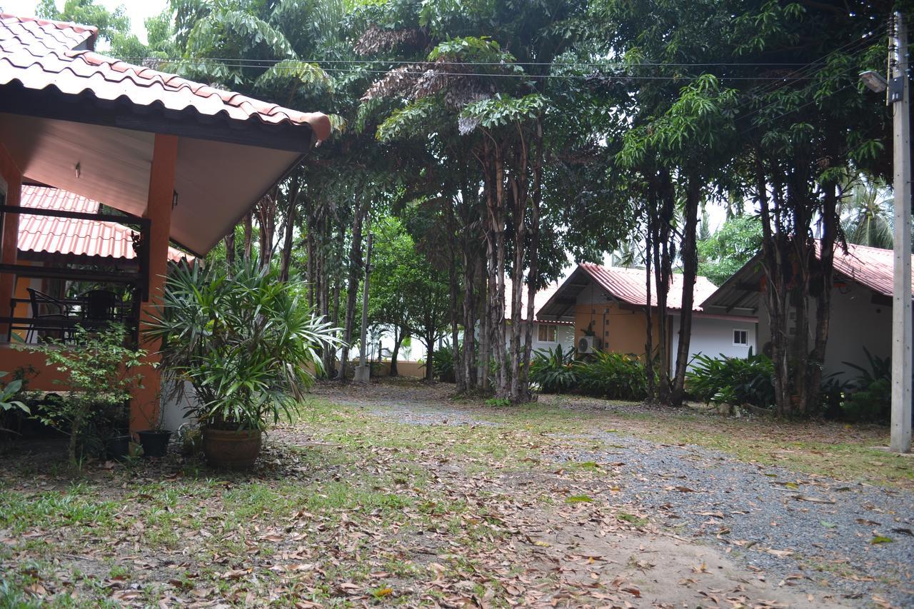 ホテル Baan Chid Talay チャン島 エクステリア 写真