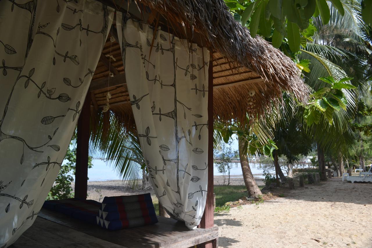 ホテル Baan Chid Talay チャン島 エクステリア 写真